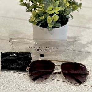 Quay Australia x Desi Sahara Aviator
